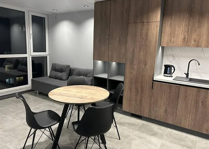 Avalon вулиця стрийська 202а *